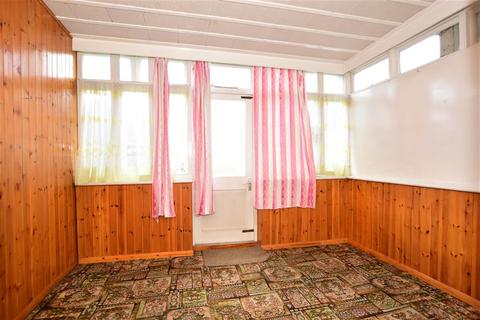 35 Grantock Road, London, E17 4DF