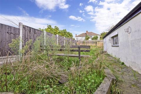 35 Grantock Road, London, E17 4DF