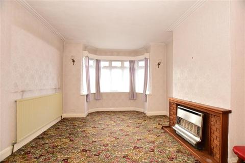 35 Grantock Road, London, E17 4DF