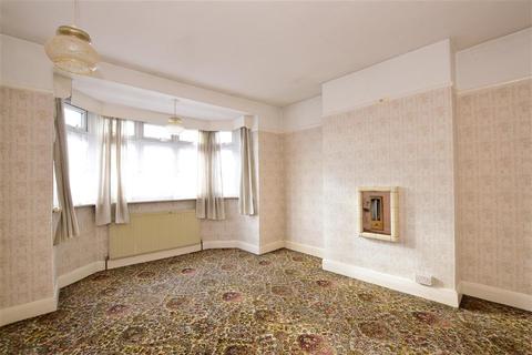 35 Grantock Road, London, E17 4DF