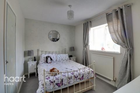 19 Hudson Road, Harlington, Hayes, UB3 5EL