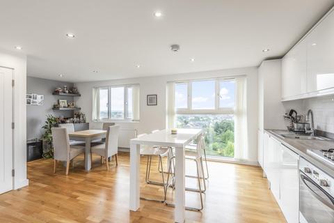 185a Ross Road, London, SE25 6TN