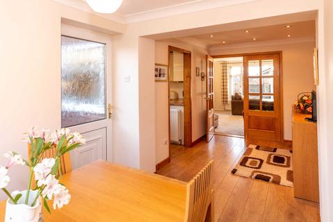 10 The Croft, Tingley, Wakefield, WF3 1DX