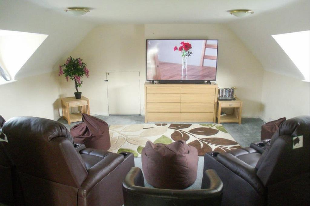 Lounge/Bedroom