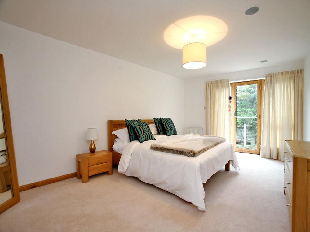 10 Wellwood Mansions − 2nd Bedroom