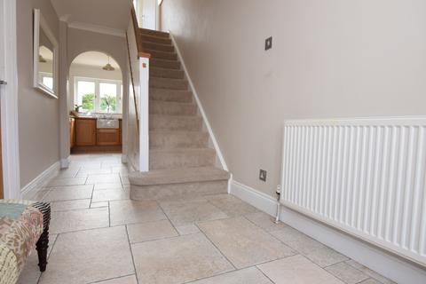 10 Coniston Close, Boscombe Down, Salisbury, SP4 7QJ