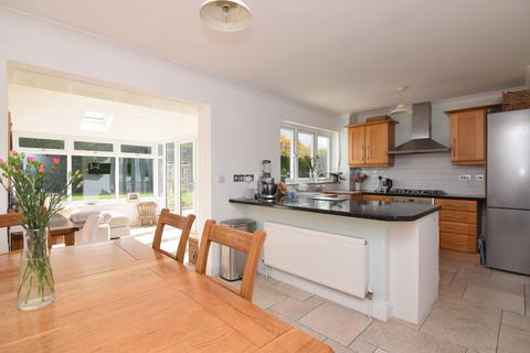 10 Coniston Close, Boscombe Down, Salisbury, SP4 7QJ