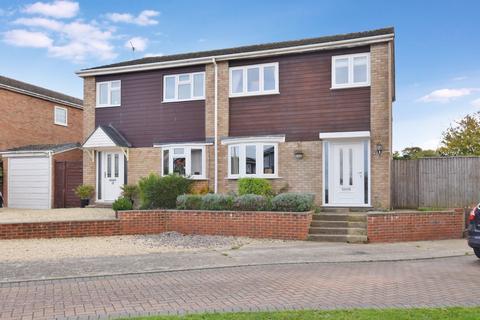 10 Coniston Close, Boscombe Down, Salisbury, SP4 7QJ