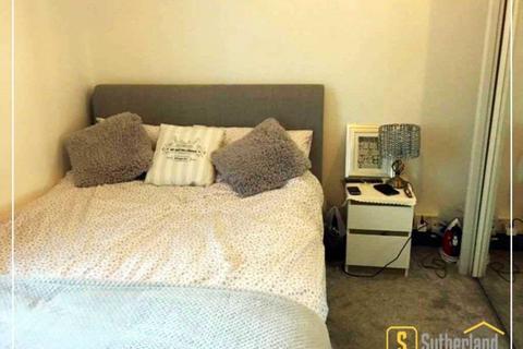 3 bedroom flat for sale, Bentinck House, White City, W12 7AR