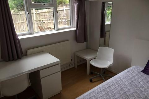 4 bedroom house share to rent, Green Dell