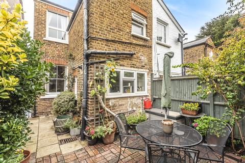 114 Richmond Park Road, Kingston Upon Thames, KT2 6AJ