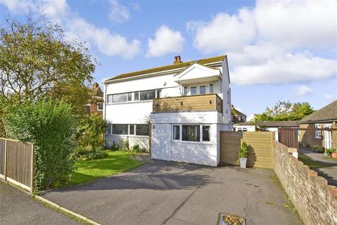 3 Brockman Crescent, Dymchurch, Romney Marsh, TN29 0TT