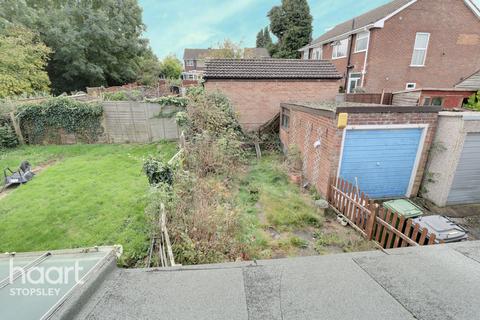 3 Sunningdale, Luton, LU2 7TF