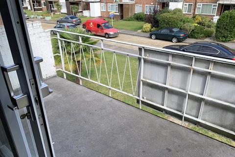 22 Ashdown Walk, Romford, RM7 8HL