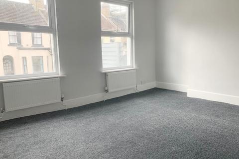 4 Pavilion Road, Folkestone, CT19 5RW