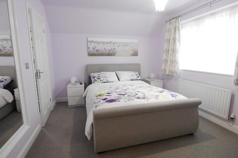 18 Blackthorn Close, Gedling, Nottingham, NG4 4AU