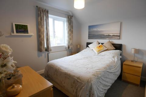 18 Blackthorn Close, Gedling, Nottingham, NG4 4AU