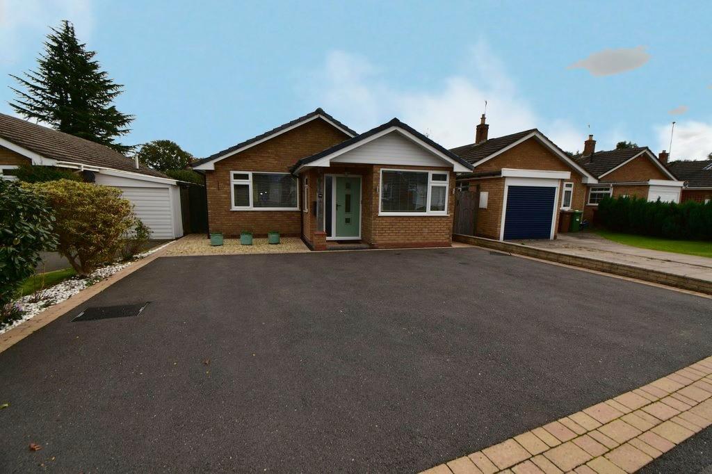 Moorlands Drive, Shirley 3 bed detached bungalow £435,000