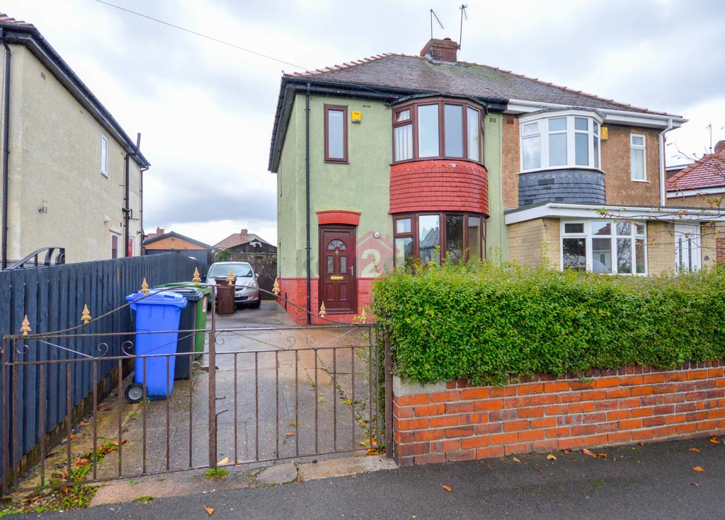 Basegreen Crescent, Basegreen, Sheffield 3 bed semidetached house £