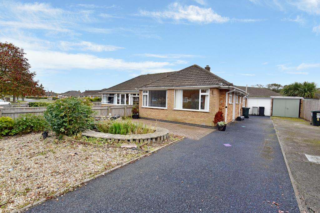 Kennedy Avenue, Skegness, PE25 2 bed semidetached house £159,950