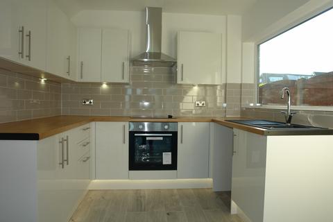 28 Cathedral Road, Chadderton, Oldham, OL9 0AT