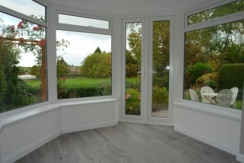 28 Cathedral Road, Chadderton, Oldham, OL9 0AT