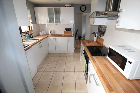 4 Arundell Close, Westbury, BA13 3UA