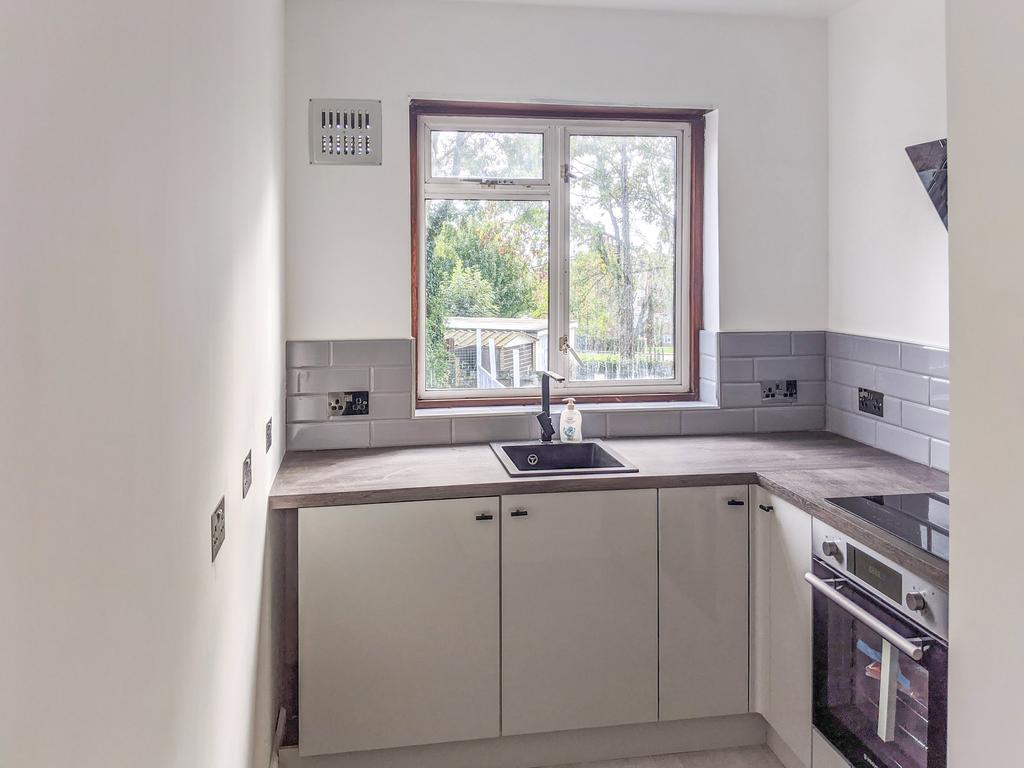 Kitchen1 jpg