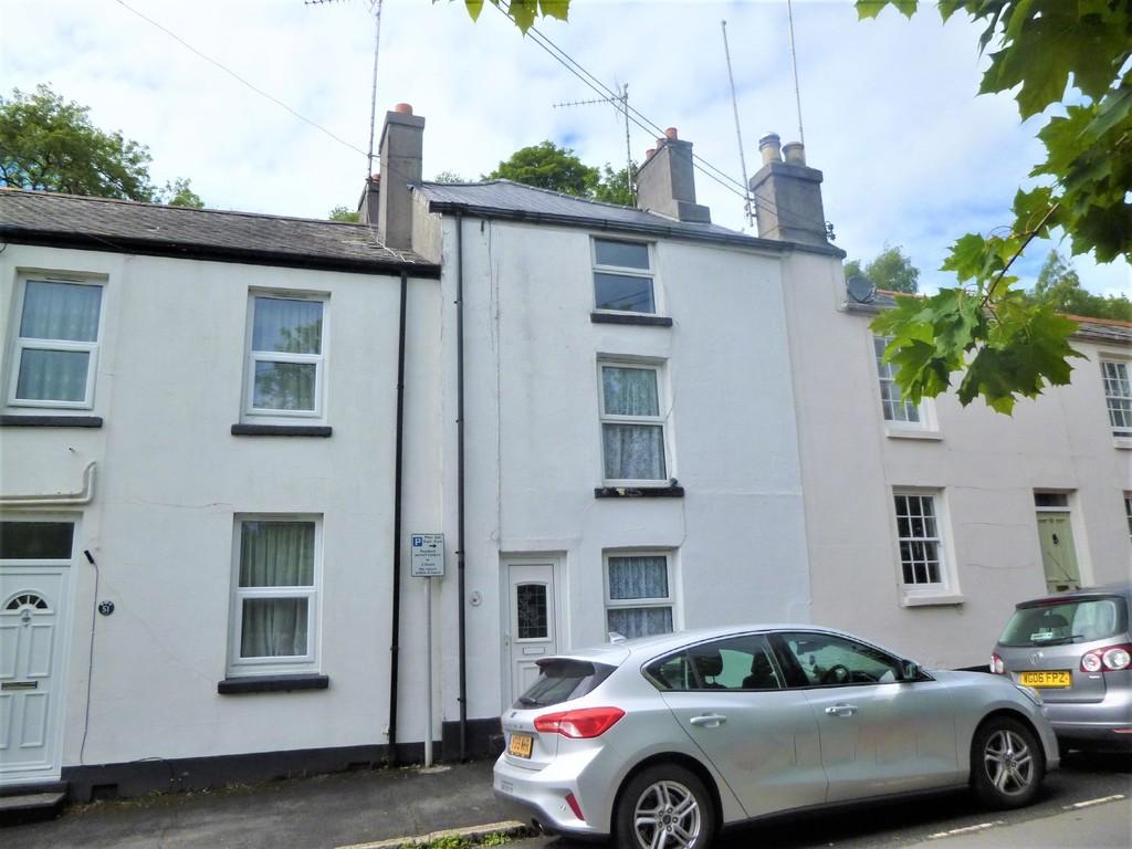 Old Exeter Road, Tavistock 3 bed terraced house £173,000