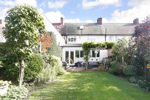 25 Congreve Road, Eltham, London, SE9 1LP