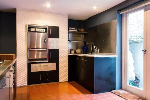 2 Barnabas Road, London, E9 5SB