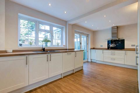 48 Campden Close, Redditch, B97 5NJ