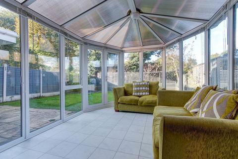 48 Campden Close, Redditch, B97 5NJ