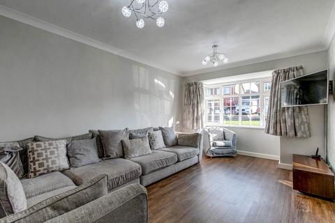 48 Campden Close, Redditch, B97 5NJ