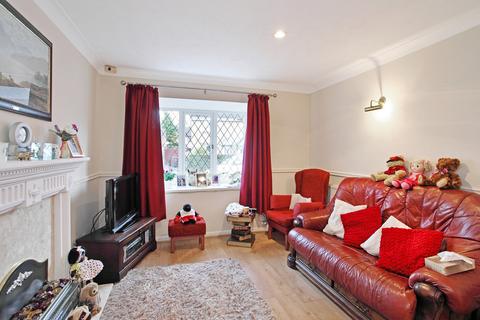 8 Aberfield Drive, Crigglestone, Wakefield, WF4 3PT