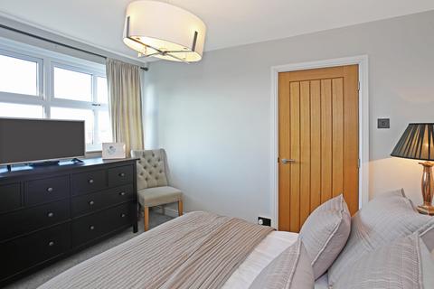 15 Coleridge Crescent, Wrenthorpe, Wakefield, WF2 0LZ