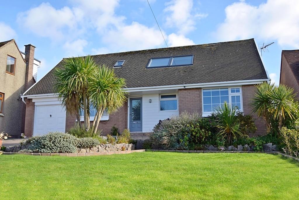 Rockfield Drive, Deganwy 3 bed detached bungalow £370,000