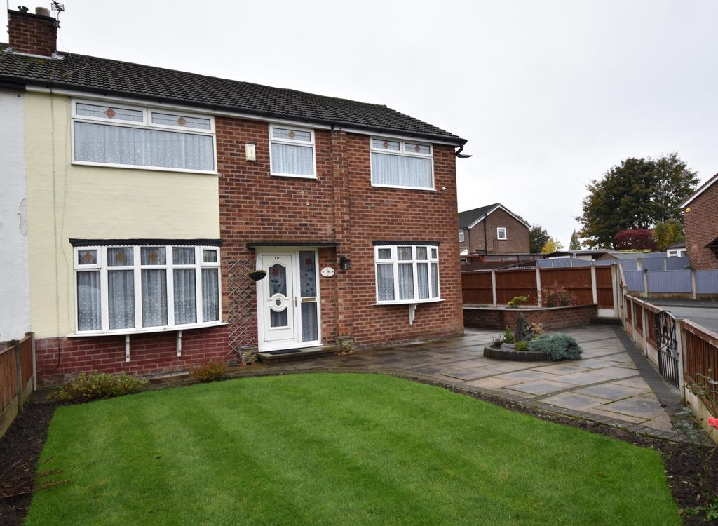 Patterdale Road, Partington, M31 5 bed semidetached house £250,000