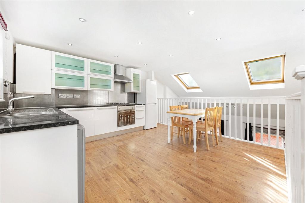 Pellant Road, London, SW6 2 bed flat £1,690 pcm (£390 pw)