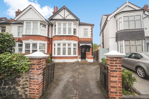 15 Richmond Way, London, E11 3QT