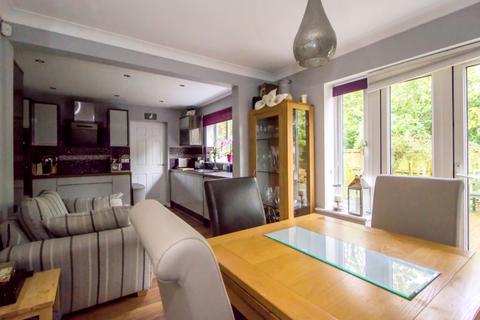 52 Heol Corswigen, Barry, CF63 1AS