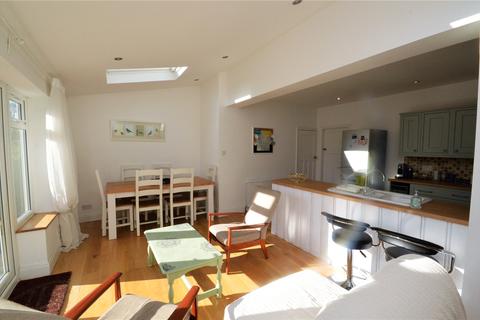 13 Clarence Drive, Horsforth, Leeds, LS18 4JS