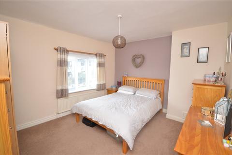13 Clarence Drive, Horsforth, Leeds, LS18 4JS