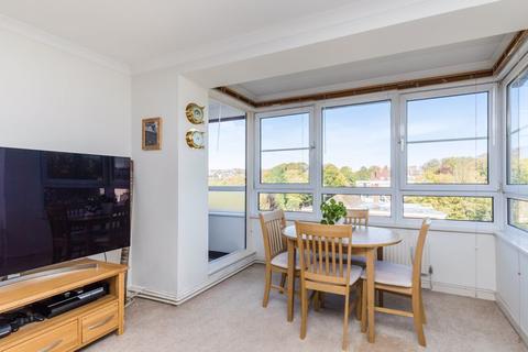 88 Greenacres, Brighton, BN1 6HR
