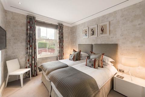 41 Wycombe Square, London, W8 7JD
