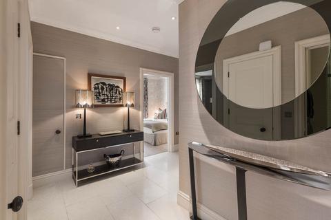 41 Wycombe Square, London, W8 7JD