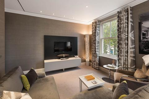 41 Wycombe Square, London, W8 7JD