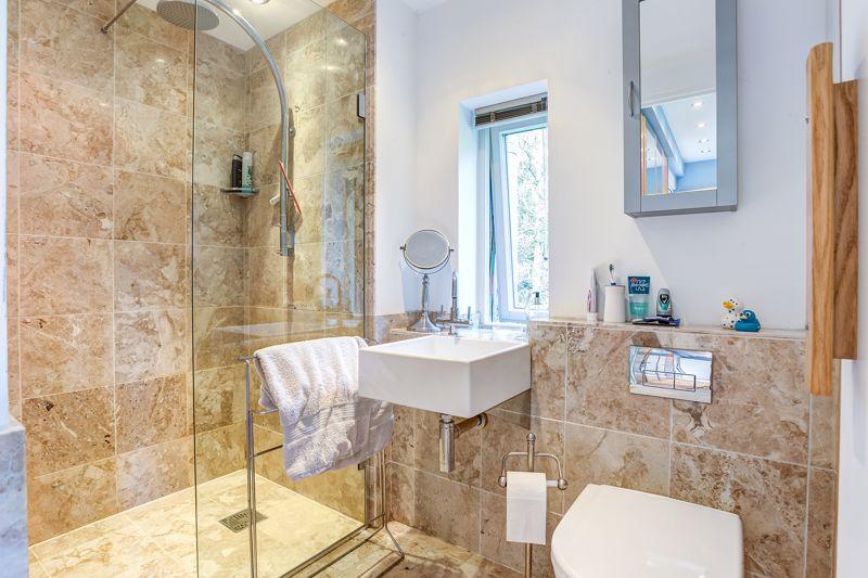 En suite 2
