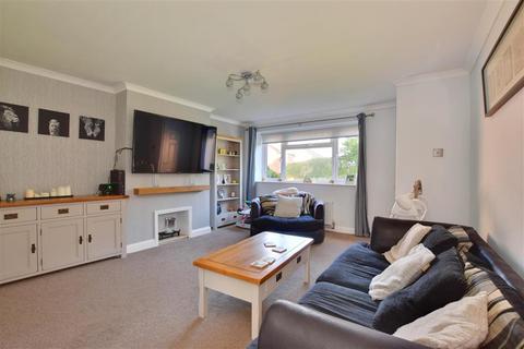7 Arun Path, Uckfield, TN22 1NL