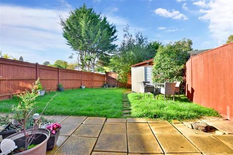 7 Arun Path, Uckfield, TN22 1NL